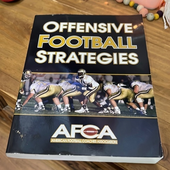 Offensive Football Strategies - Picture 1 of 3